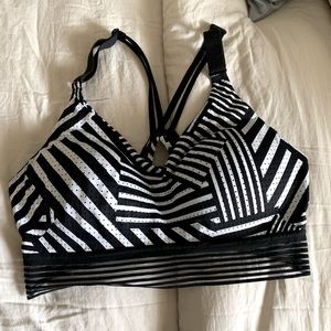Victoria Secret Sportsbra 34D